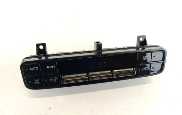 Toyota Auris E180 Climate control unit 5590002820 6973Y62A