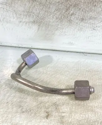 BMW 3 E90 E91 Fuel injector supply line/pipe 08041
