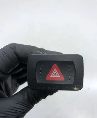 Volkswagen Golf IV Hazard light switch 1J0953235J