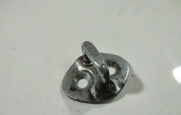 Hyundai i30 Rear door lock loop/hook striker 