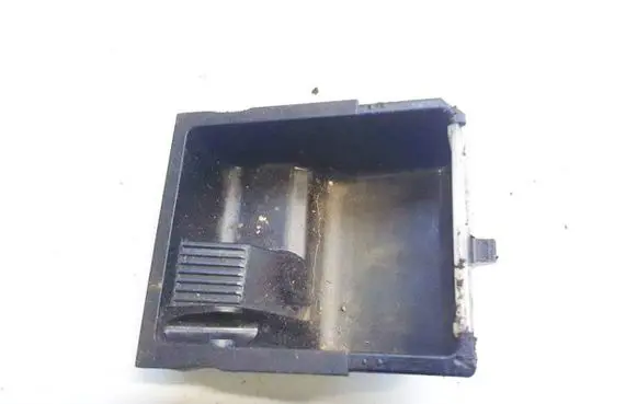 Car ashtray