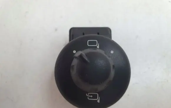 Mini One - Cooper Clubman R55 Central console control unit 3422622