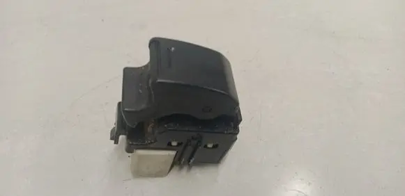 Toyota Yaris Electric window control switch