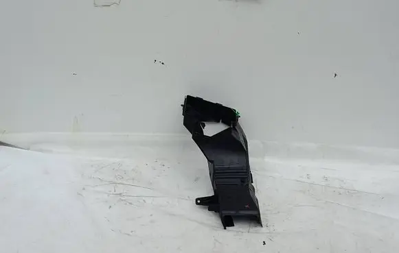 Peugeot 508 II Intercooler air guide/duct channel 9813645080