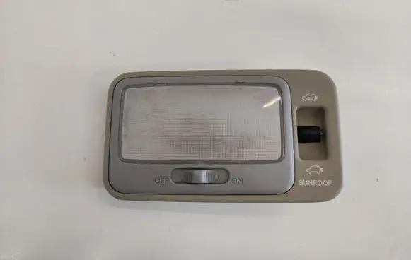 Honda CR-V Front seat light