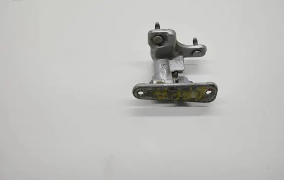 Mercedes-Benz GLK (X204) Front door lower hinge 