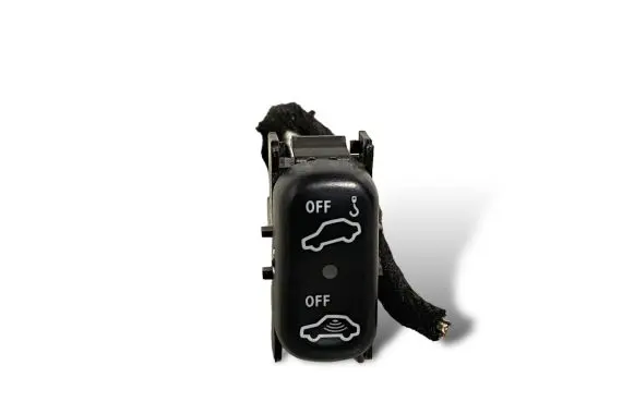 Mercedes-Benz E W210 Alarm switch 2108201710