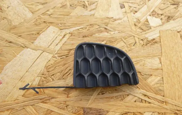 Jeep Renegade Rear bumper row hook cap/cover 735585028