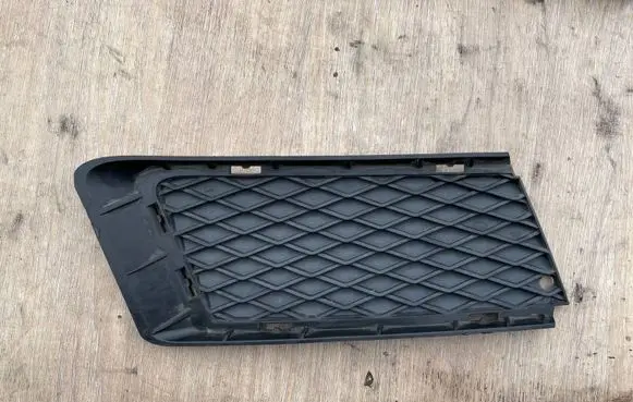 BMW 3 E92 E93 Front bumper lower grill 7178992