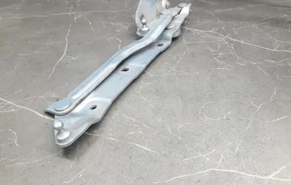 Audi A8 S8 D3 4E Tailgate hinge 4E0827299G