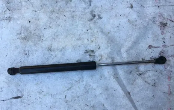 Renault Captur Front bonnet/hood damper/strut 654709991R