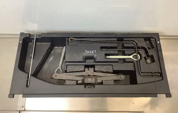 Lexus RX 330 - 350 - 400H Tool set 6499148030