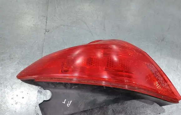 Peugeot 308 Rear/tail lights 9680425680