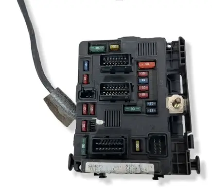 Citroen Berlingo Fuse module 964349868000