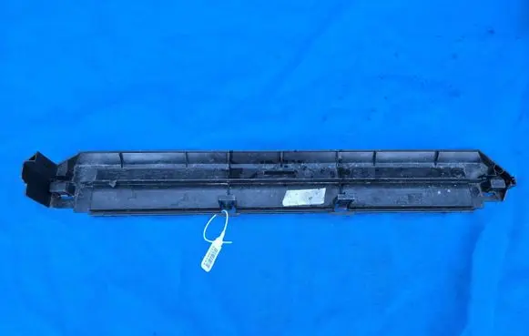 BMW X3 G01 Radiator trim 8642758