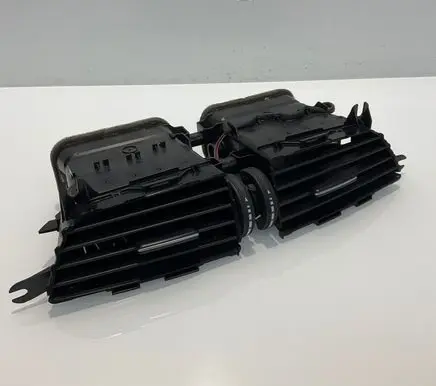 Mercedes-Benz C W204 Dash center air vent grill A2048306154 258210 128859