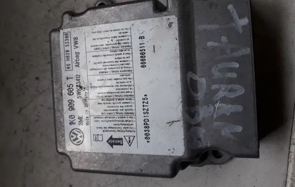 Volkswagen Touran I Airbag control unit/module 1K0909605T