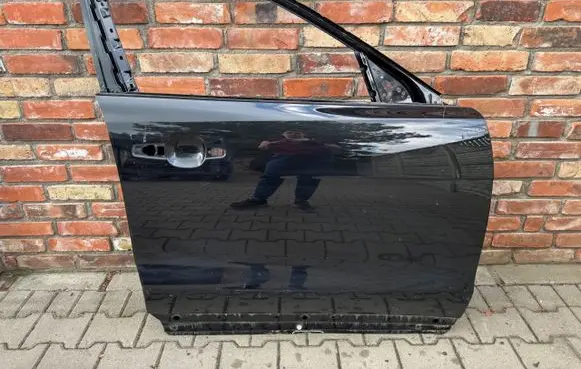 Jaguar F-Pace Front door