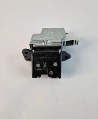 Mazda 2 Tailgate/trunk/boot lock/catch/latch