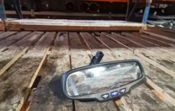 Buick Encore I Rear view mirror (interior)
