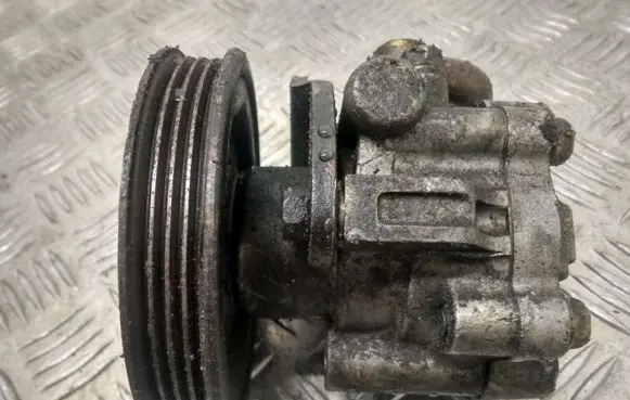 Nissan Almera Power steering pump