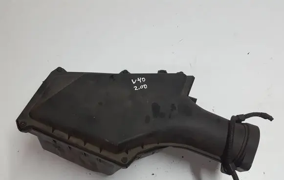 Volvo V40 Air filter box 