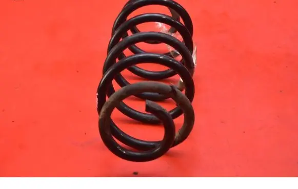 Toyota Avensis Verso Rear coil spring 