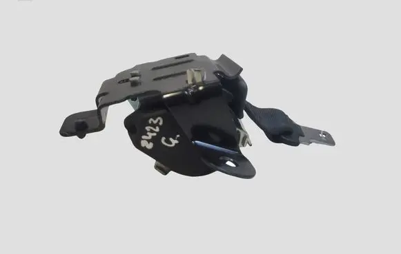 Nissan Qashqai Middle seatbelt (rear) 6061619 88854JD000