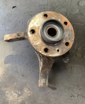 Renault Trafic II (X83) Front wheel hub spindle knuckle