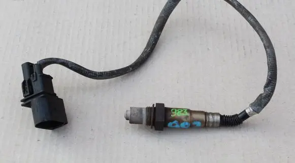 BMW 5 E60 E61 Lambda probe sensor 7512983