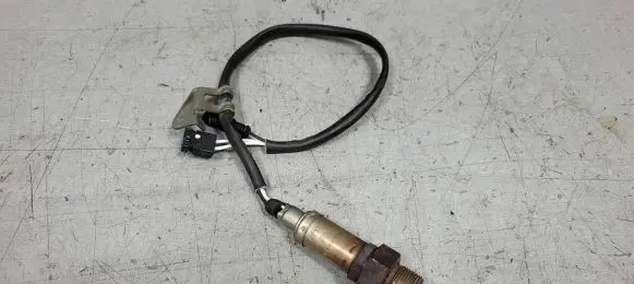 Mercedes-Benz E W124 Lambda probe sensor A0095428717