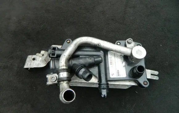 BMW 5 F10 F11 Mass air flow meter 7601951