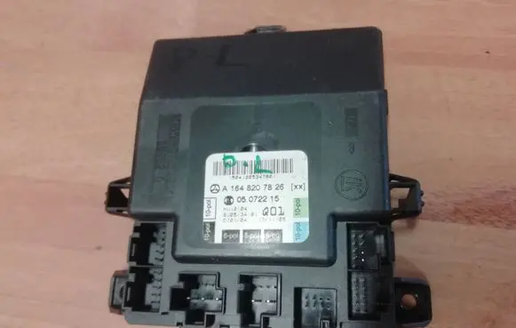 Mercedes-Benz R W251 Door control unit/module A1648207826 05072215