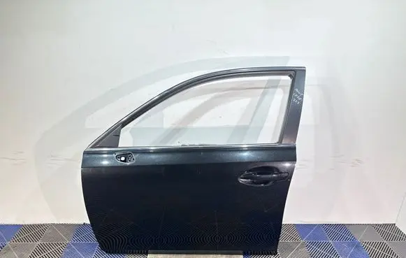 Lexus CT 200H Front door 