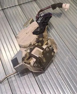 Suzuki Liana Rear door lock