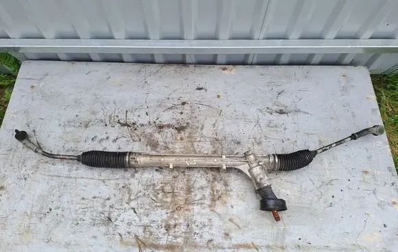 Volkswagen Polo VI Steering rack