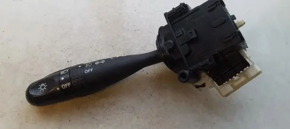 Toyota RAV 4 (XA20) Indicator stalk 1736482 42010163682