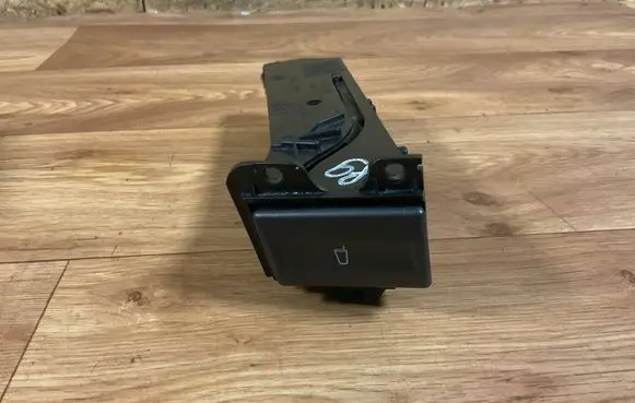 Ford Mondeo Mk III Cup holder 4S7113564A