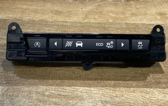 Jaguar XE Car ashtray trim GX7314B790CC 03499530102 82243015