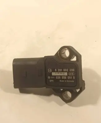 Audi A6 S6 C6 4F Air pressure sensor 038906051B 0281002399
