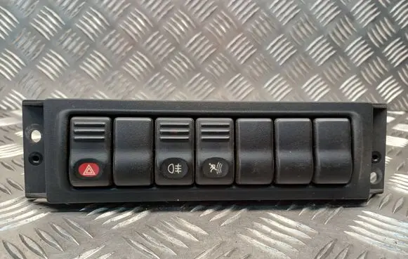 Opel Sintra Hazard light switch 10243825