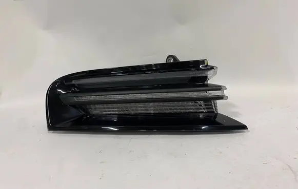Porsche Macan (95C) Rear/tail lights 95C945095AB
