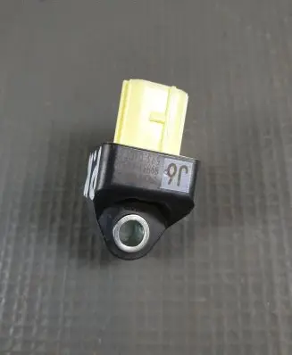 Toyota C-HR I Airbag deployment crash/impact sensor 89831F4010