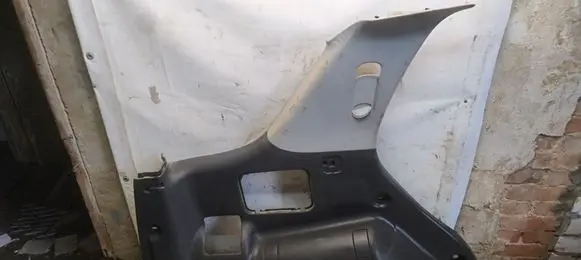 Mercedes-Benz ML W163 Trunk/boot lower side trim panel A1636903925