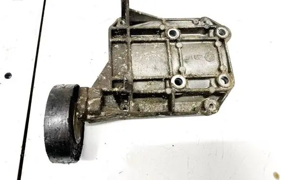 Land Rover Range Rover P38A Engine mounting bracket 2245417