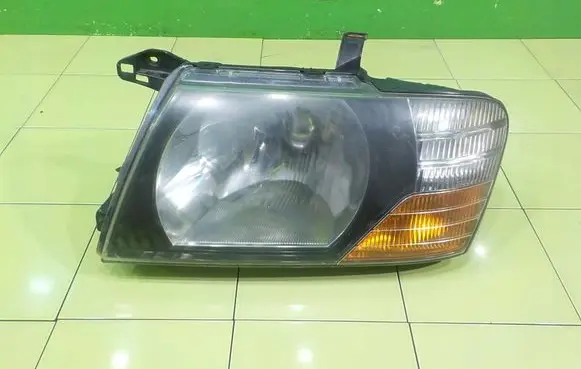 Volvo C30 Headlight/headlamp PRZOD