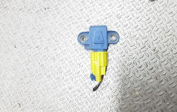 Volkswagen PASSAT B6 Airbag deployment crash/impact sensor 1K0955557A