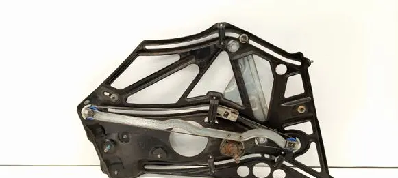 Mercedes-Benz E W124 Rear door manual window regulator 1246700103