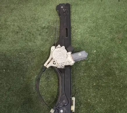 Rear door window regulator with motor