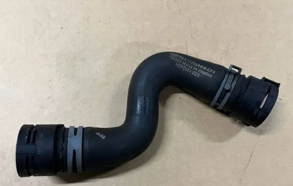 Audi Q5 SQ5 Engine coolant pipe/hose 80A122101BM